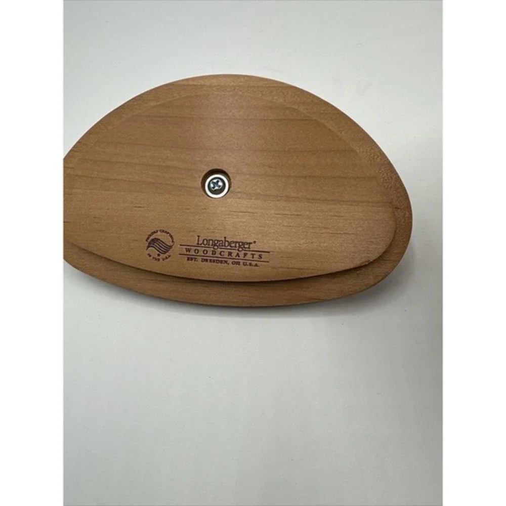 Longaberger 2007 Horizon of Hope Basket with Wood‎ Lid and Floral Liner 21-05